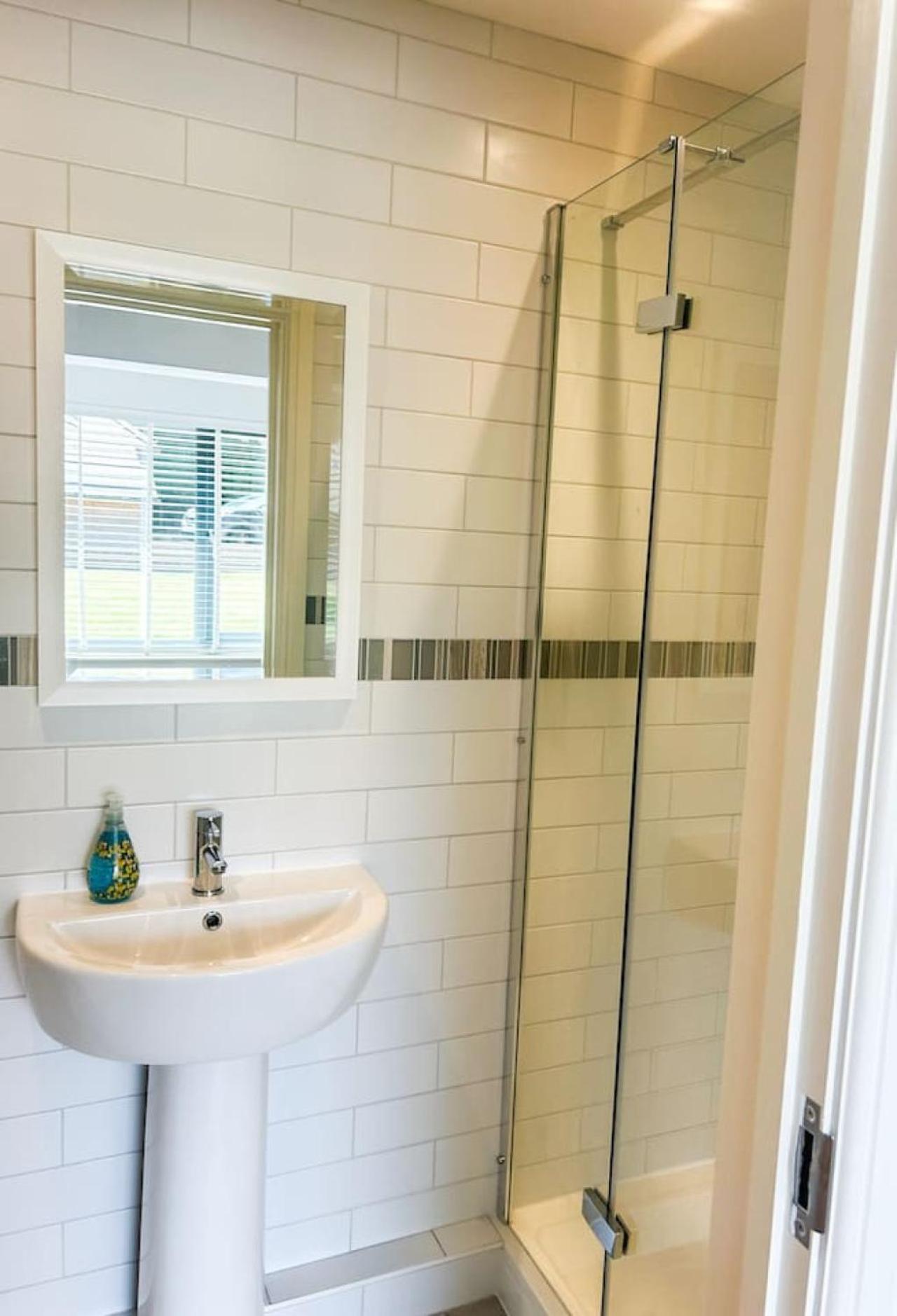 Luxe 5 Bed House In Guildford. Morden Amenities Villa Normandy Kültér fotó